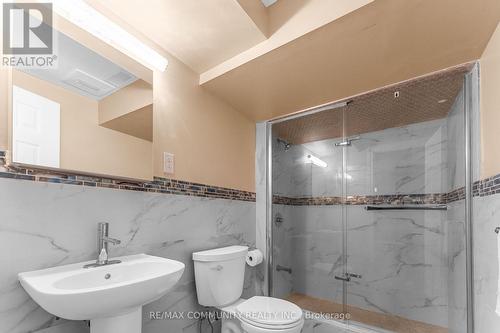 133 Swindells Street, Clarington (Bowmanville), ON - Indoor Photo Showing Bathroom