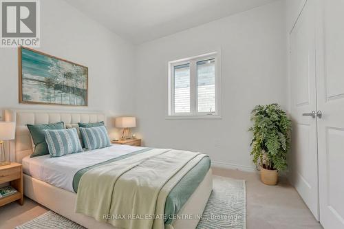 1304 Klondike Drive, Oshawa, ON - Indoor Photo Showing Bedroom