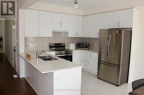 1304 Klondike Drive, Oshawa (Kedron), ON - Indoor Photo Showing Kitchen With Double Sink With Upgraded Kitchen