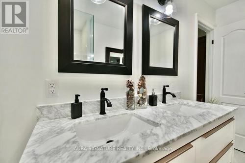 1385 Sheldon Street, Innisfil (Alcona), ON - Indoor Photo Showing Bathroom