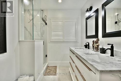 1385 Sheldon Street, Innisfil (Alcona), ON - Indoor Photo Showing Bathroom