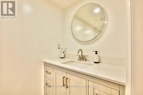 1385 Sheldon Street, Innisfil (Alcona), ON - Indoor Photo Showing Bathroom