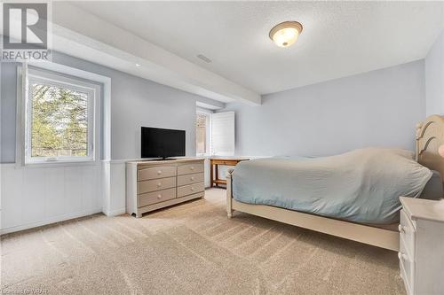 318 Roxton Drive, Waterloo, ON - Indoor Photo Showing Bedroom