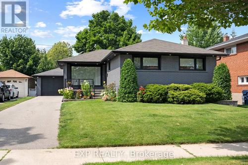 8 Shipley Road, Toronto (Willowridge-Martingrove-Richview), ON - Outdoor