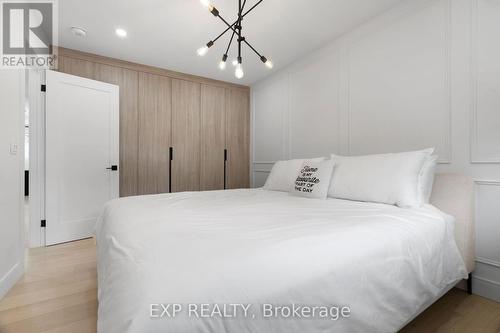 8 Shipley Road, Toronto (Willowridge-Martingrove-Richview), ON - Indoor Photo Showing Bedroom