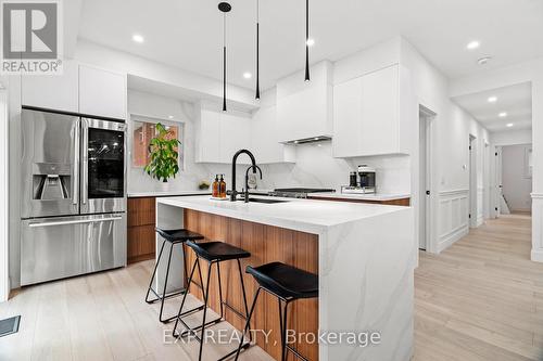 8 Shipley Road, Toronto (Willowridge-Martingrove-Richview), ON - Indoor Photo Showing Kitchen With Upgraded Kitchen