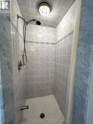 4908 Long Acre Drive, Mississauga (Churchill Meadows), ON - Indoor Photo Showing Bathroom