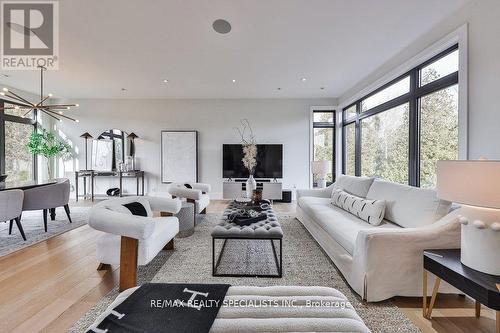 3232 20 Side Road, Milton (Brookville), ON - Indoor Photo Showing Living Room