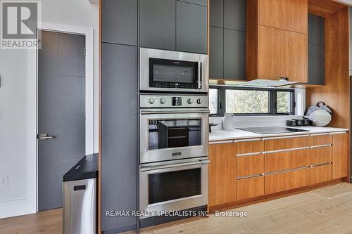 3232 20 Side Road, Milton (Brookville), ON - Indoor Photo Showing Kitchen