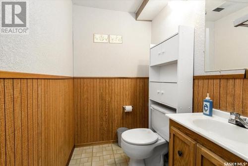 54 Storey Crescent, Regina, SK - Indoor Photo Showing Bathroom