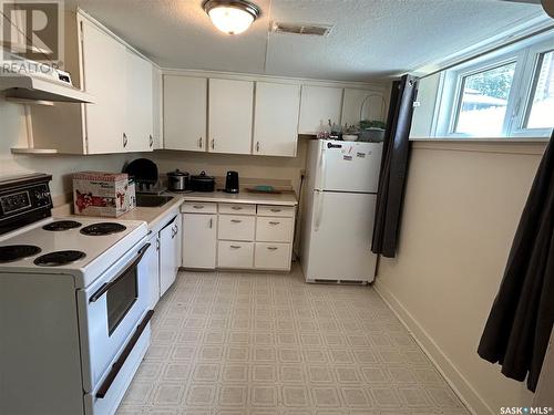 255 21St Street W, Prince Albert, SK - Indoor Photo Showing Kitchen