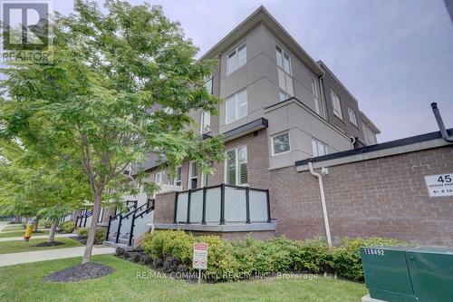 18 - 45 Heron Park Place, Toronto (West Hill), ON - Outdoor