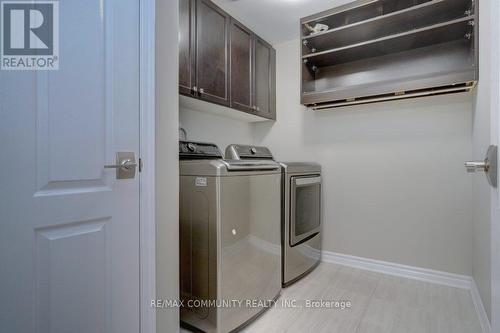 18 - 45 Heron Park Place, Toronto (West Hill), ON - Indoor Photo Showing Laundry Room