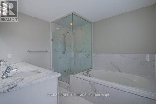 18 - 45 Heron Park Place, Toronto (West Hill), ON - Indoor Photo Showing Bathroom