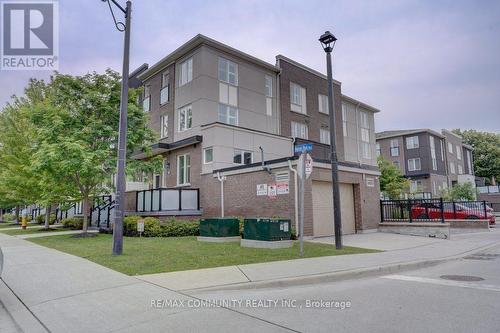 18 - 45 Heron Park Place, Toronto (West Hill), ON - Outdoor