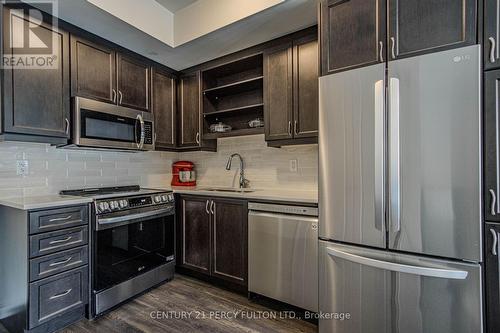 131 - 1081 Danforth Road, Toronto (Eglinton East), ON - Indoor Photo Showing Kitchen With Stainless Steel Kitchen With Upgraded Kitchen