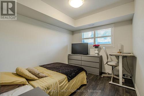 131 - 1081 Danforth Road, Toronto (Eglinton East), ON - Indoor Photo Showing Bedroom