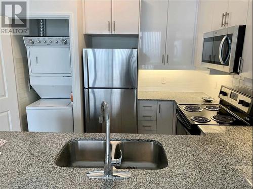 2905 - 2900 Highway 7, Vaughan, ON - Indoor Photo Showing Kitchen With Double Sink