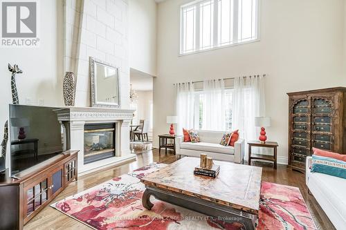 17 Duncton Wood Crescent, Aurora, ON - Indoor Photo Showing Living Room With Fireplace