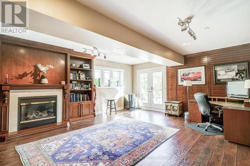 17 Duncton Wood Crescent, Aurora (Hills Of St Andrew), ON - Indoor With Fireplace