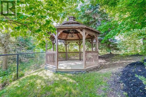 17 Duncton Wood Crescent, Aurora (Hills Of St Andrew), ON - Outdoor With Deck Patio Veranda With Backyard