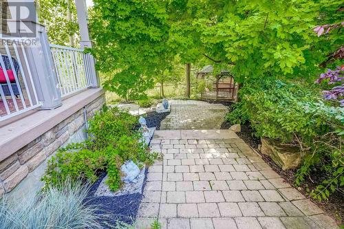 17 Duncton Wood Crescent, Aurora, ON - Outdoor