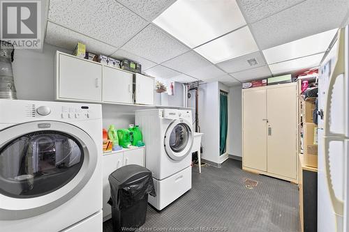 493 Bertha Avenue, Windsor, ON - Indoor Photo Showing Laundry Room