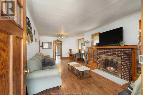 577 Allendale, Windsor, ON - Indoor Photo Showing Living Room With Fireplace