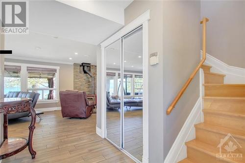 476 Bayview Drive, Ottawa, ON - Indoor Photo Showing Living Room