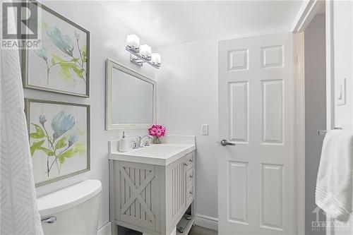 Newer vanity - 900 Dynes Road Unit#2206, Ottawa, ON - Indoor Photo Showing Bathroom