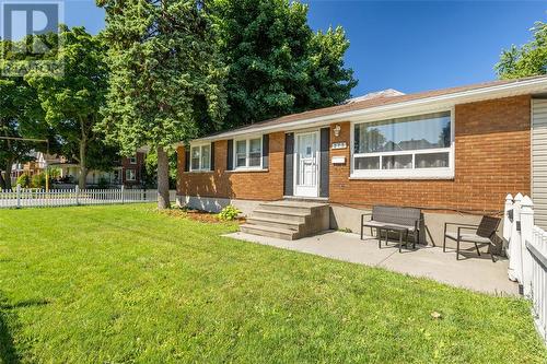 273 Mitton Street South, Sarnia, ON - Outdoor