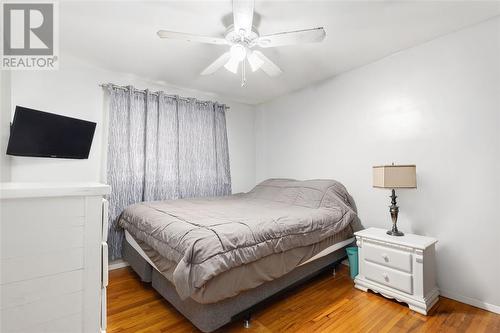 273 Mitton Street South, Sarnia, ON - Indoor Photo Showing Bedroom