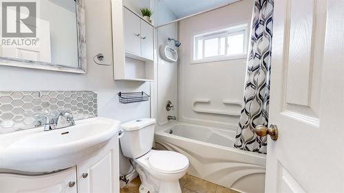 34 Royal Oak Drive, St. John’S, NL - Indoor Photo Showing Bathroom