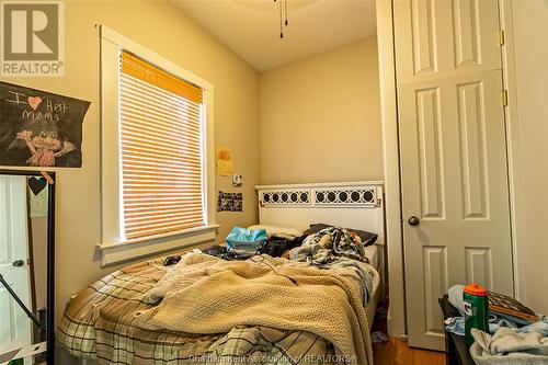 266 Grand Avenue West, Chatham, ON - Indoor Photo Showing Bedroom