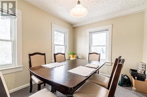 266 Grand Avenue West, Chatham, ON - Indoor Photo Showing Dining Room