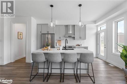 31 Chambery Street, Bracebridge, ON - Indoor Photo Showing Kitchen With Upgraded Kitchen