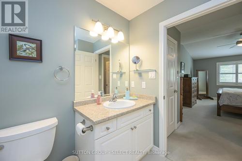 28 - 2100 Denview Avenue, London, ON - Indoor Photo Showing Bathroom