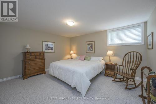 28 - 2100 Denview Avenue, London, ON - Indoor Photo Showing Bedroom