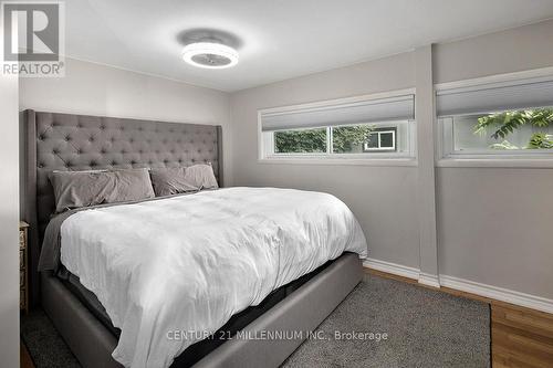 42 Niagara Street, Collingwood, ON - Indoor Photo Showing Bedroom