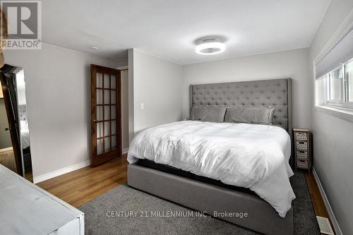 42 Niagara Street, Collingwood, ON - Indoor Photo Showing Bedroom