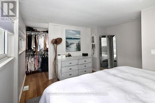 42 Niagara Street, Collingwood, ON - Indoor Photo Showing Bedroom