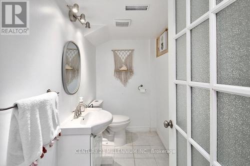 42 Niagara Street, Collingwood, ON - Indoor Photo Showing Bathroom