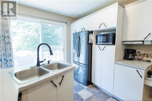 91 Dominique, Grand-Sault/Grand Falls, NB - Indoor Photo Showing Kitchen With Double Sink