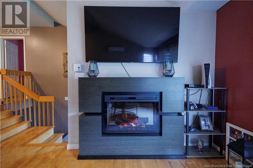 91 Dominique, Grand-Sault/Grand Falls, NB - Indoor With Fireplace