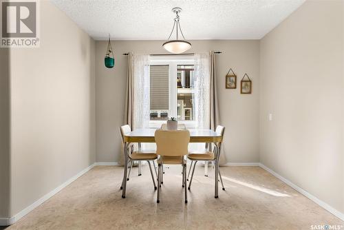 7306 Dalgliesh Drive, Regina, SK - Indoor Photo Showing Dining Room