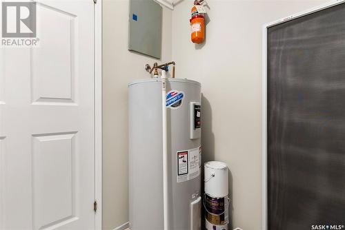 7306 Dalgliesh Drive, Regina, SK - Indoor Photo Showing Laundry Room