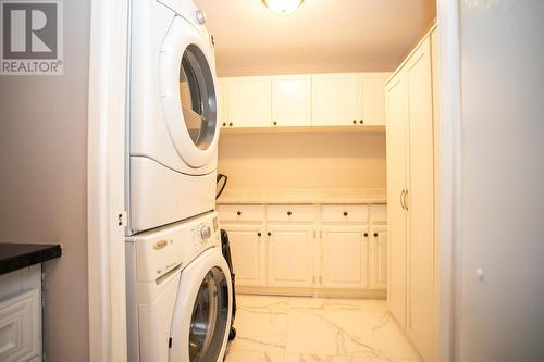 89 Pine St # 210, Sault Ste. Marie, ON - Indoor Photo Showing Laundry Room