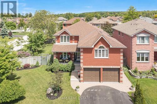 19 Sumac Street, Barrie (Innis-Shore), ON - Outdoor With Facade