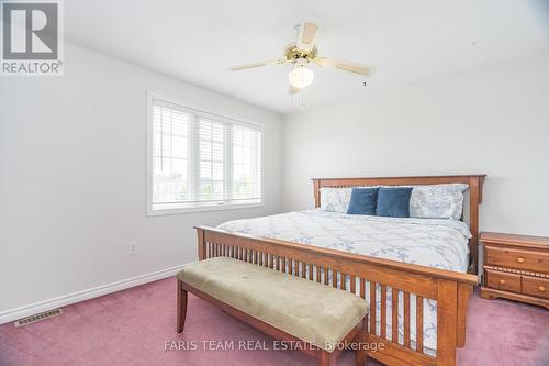 19 Sumac Street, Barrie (Innis-Shore), ON - Indoor Photo Showing Bedroom