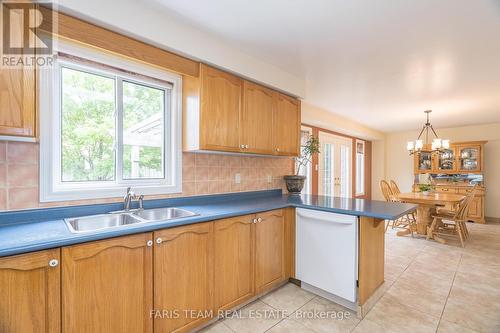 19 Sumac Street, Barrie (Innis-Shore), ON - Indoor Photo Showing Kitchen With Double Sink